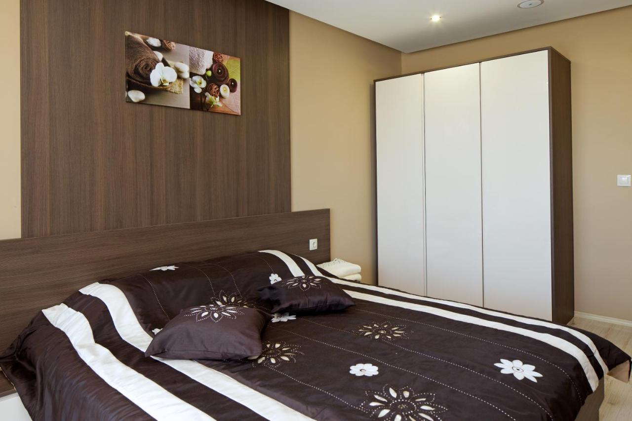 Suite mit 1 Schlafzimmer und seitlichem Meerblick.